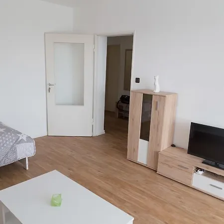 Frank Apartment