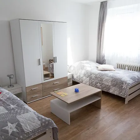 Frank Apartment *